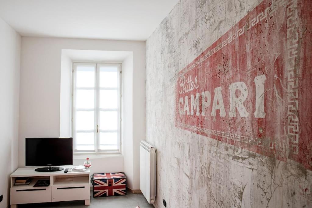 Be Happy - The House Of Travelers Lägenhet Como Exteriör bild