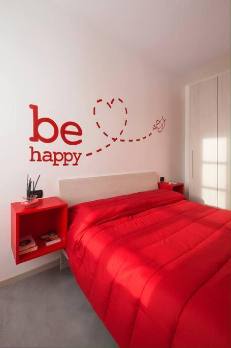 Be Happy - The House Of Travelers Lägenhet Como Exteriör bild