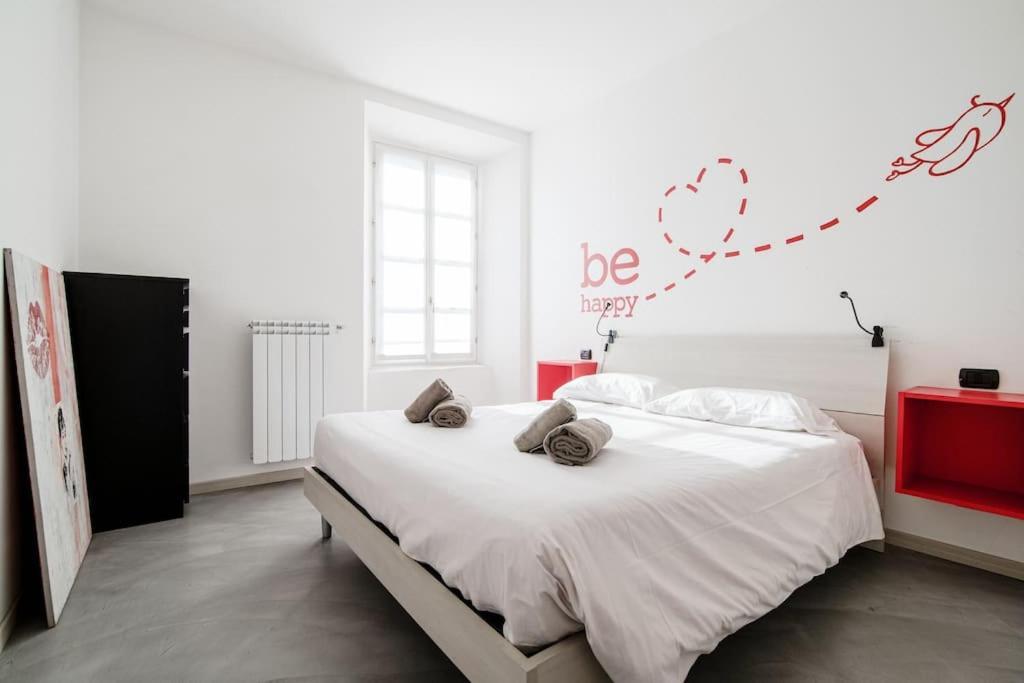 Be Happy - The House Of Travelers Lägenhet Como Exteriör bild